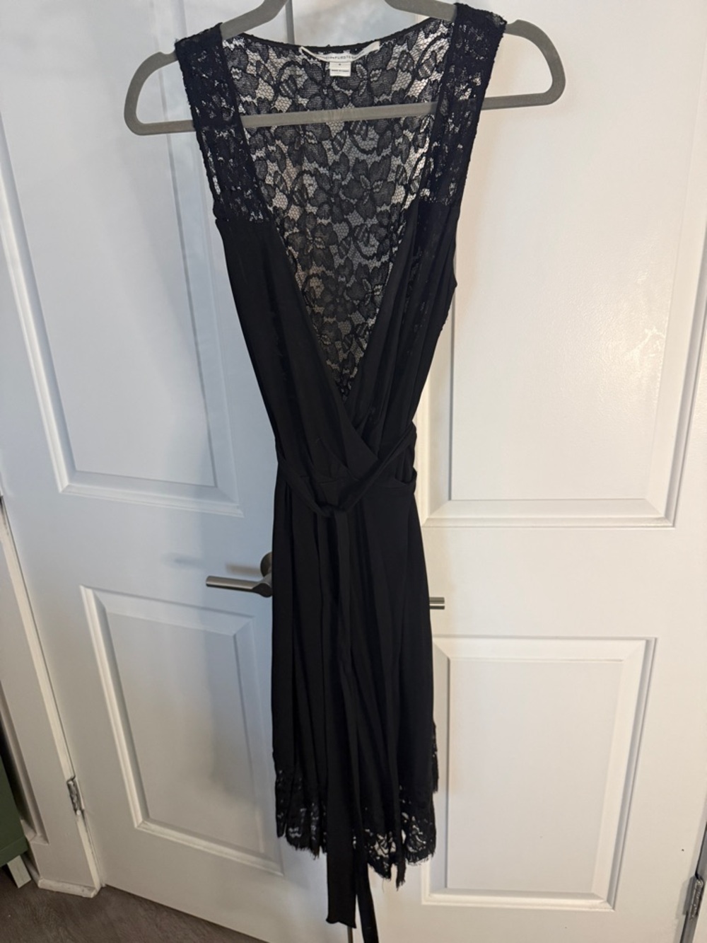 Diane Von Furstenberg Black Lace Backless V-Neck Dress